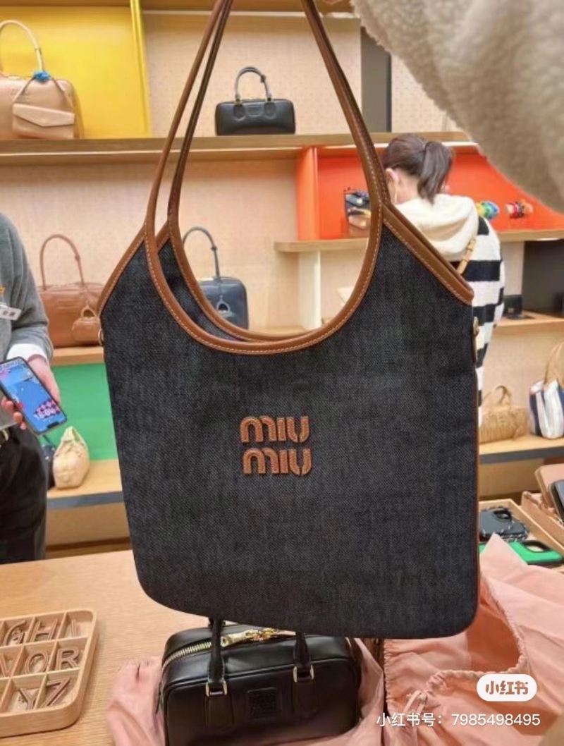 Miu Miu Tote Bags